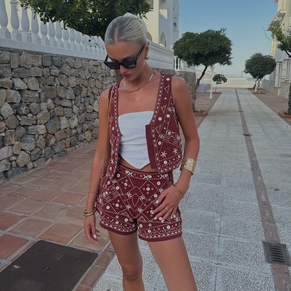 Zara Pants - Zara Embroidered Mirror Shorts